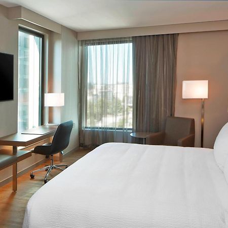 Ac Hotel By Marriott Seattle Bellevue/Downtown Exterior photo